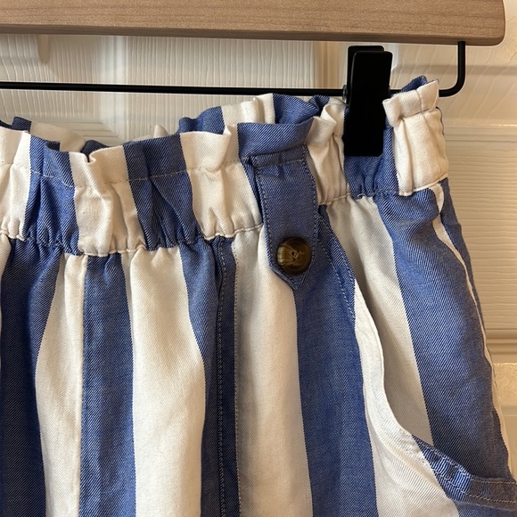 American Eagle women’s shorts size small - Picture 3 of 8